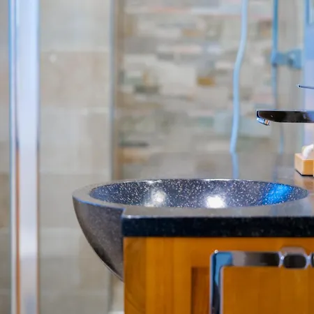 Situe Au Coeur Des Belles Ruelles Sablaises - 5 Pers Lejlighed *